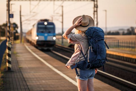 5 Easy Ways to Save Money While Traveling: Smart Tips You Need